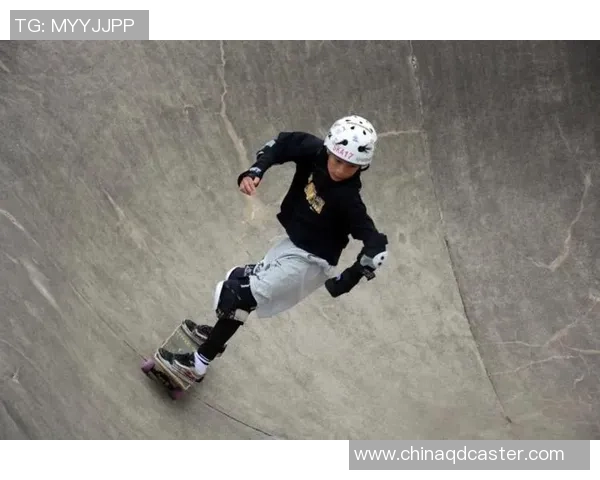 日本年轻滑板选手在世界锦标赛街式项目中勇夺冠军展现出色实力与潜力